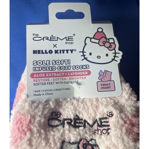 Hello Kitty Slipper Socks & Crème Shop X Aloe Extract & Lavender Infused Cozy - Picture 3 of 4